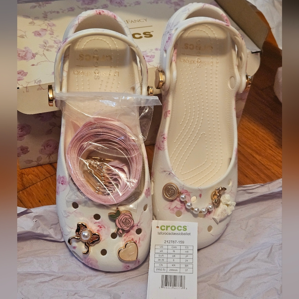 LoveShackFancy x Crocs Size 8 Floral Ballet Flat